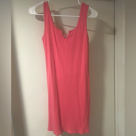 Women’s pink bodycon dress in size Medium. Mint Condition. - Picture 2 of 2